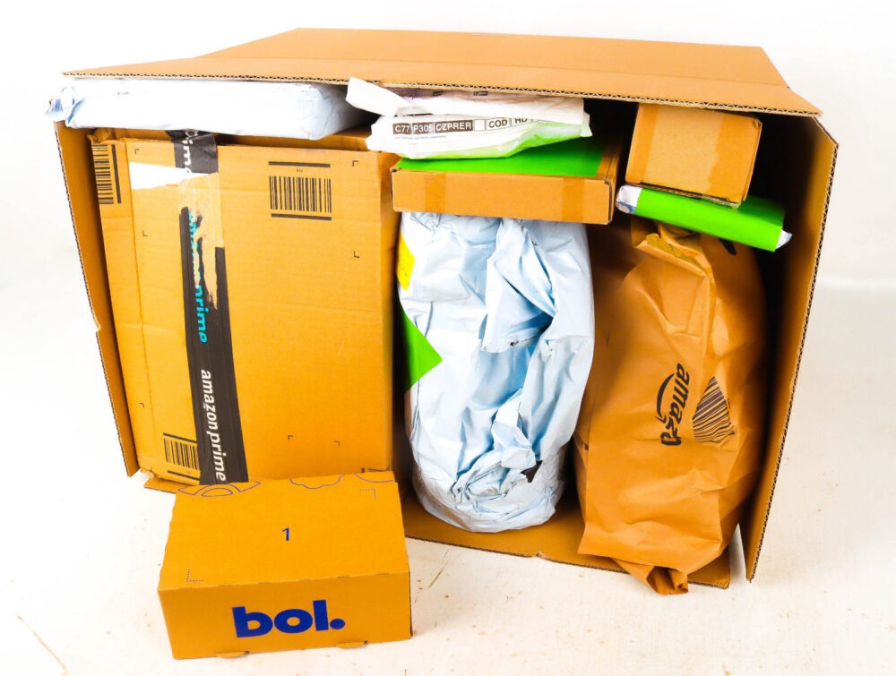 XL Doos met Verloren Postpakketten