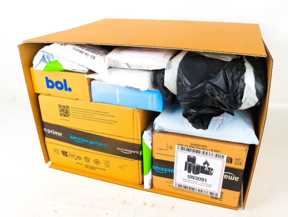 XL Doos met Verloren Postpakketten