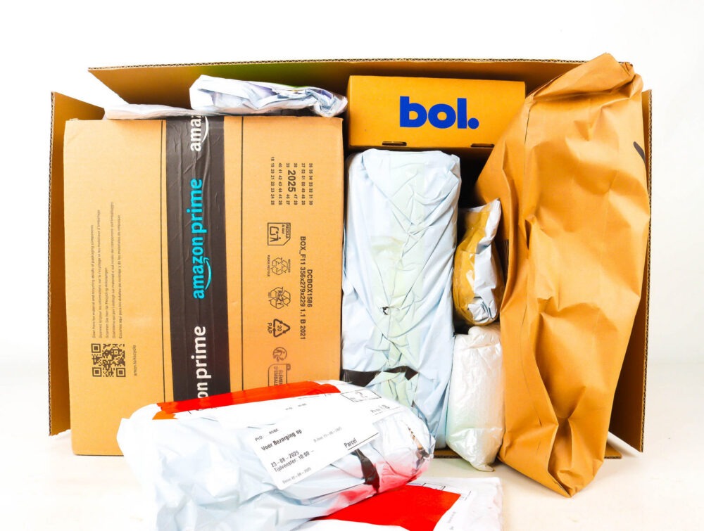 XL Doos met Verloren Postpakketten