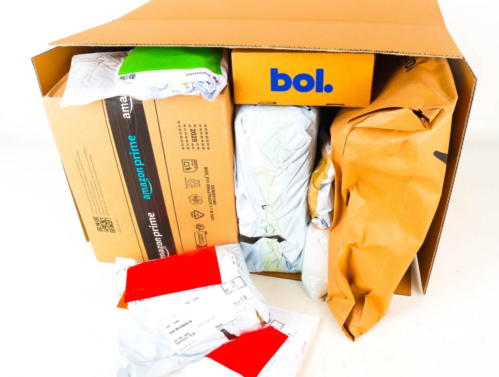 XL Doos met Verloren Postpakketten