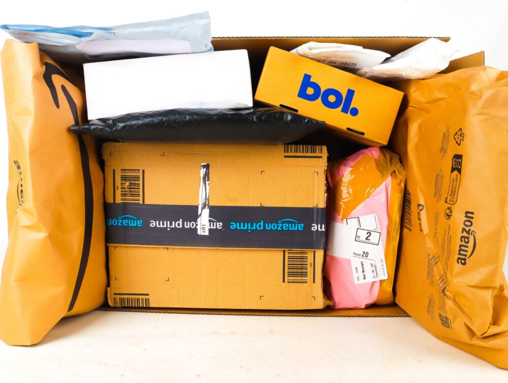 XL Doos met Verloren Postpakketten