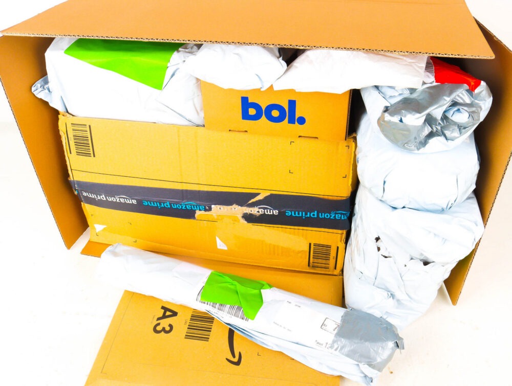 XL Doos met Verloren Postpakketten