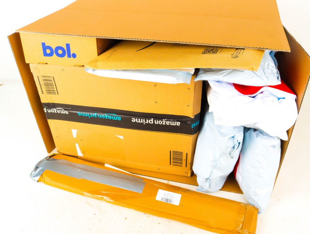 XL Doos met Verloren Postpakketten