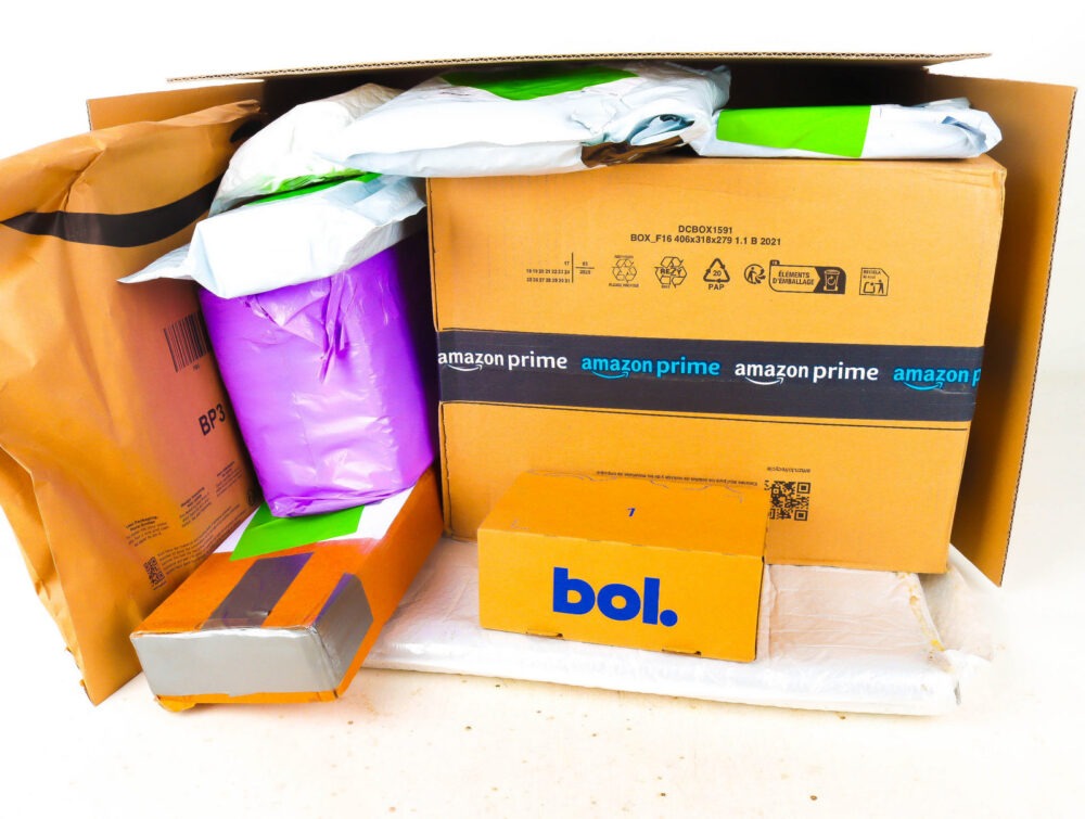XL Doos met Verloren Postpakketten