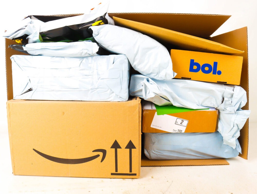 XL Doos met Verloren Postpakketten