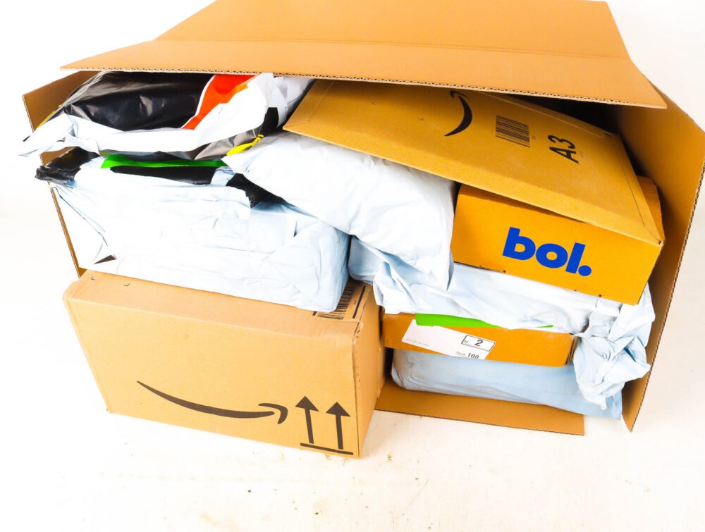 XL Doos met Verloren Postpakketten