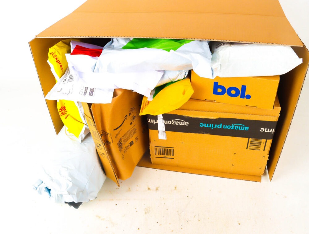 XL Doos met Verloren Postpakketten