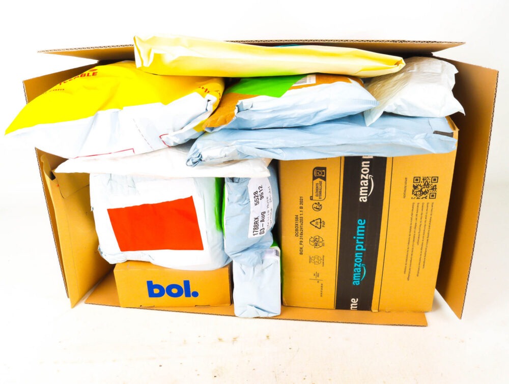 XL Doos met Verloren Postpakketten