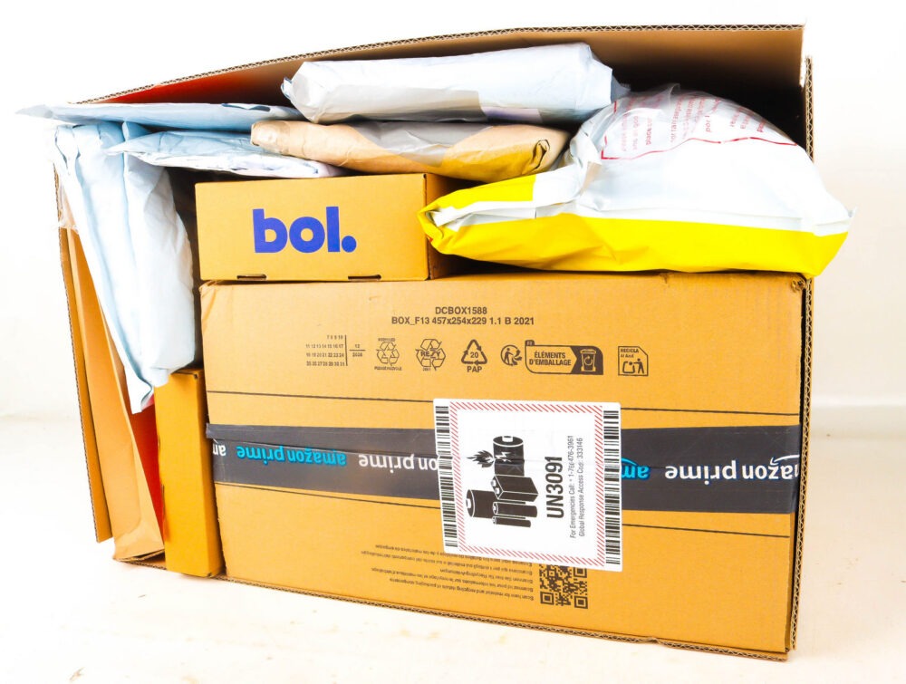 XL Doos met Verloren Postpakketten