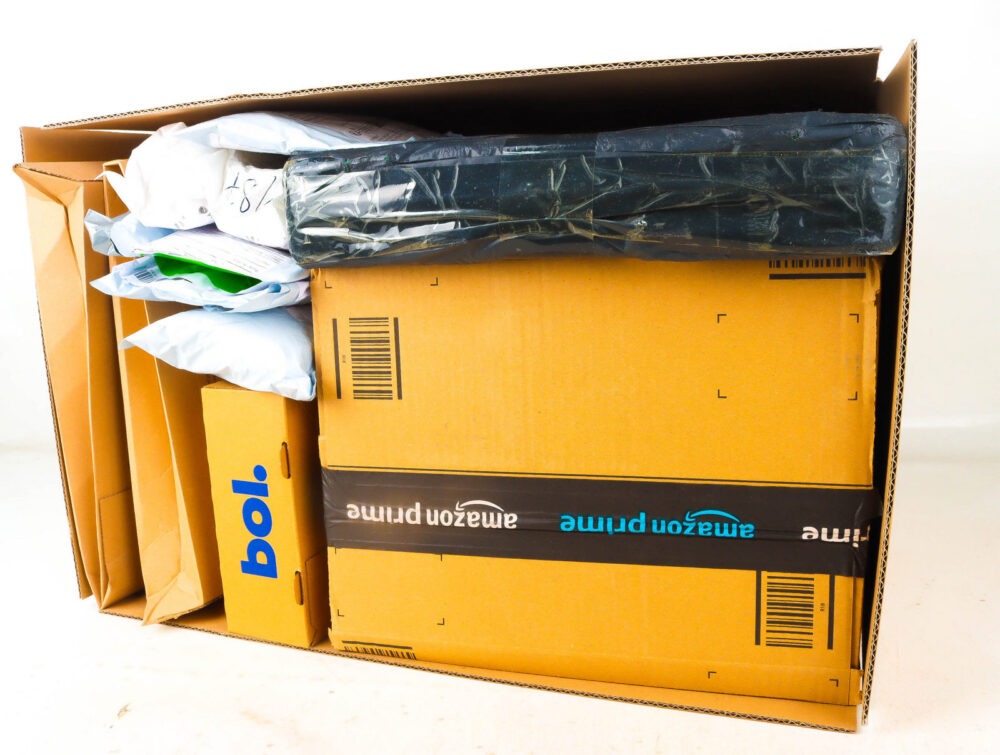 XL Doos met Verloren Postpakketten