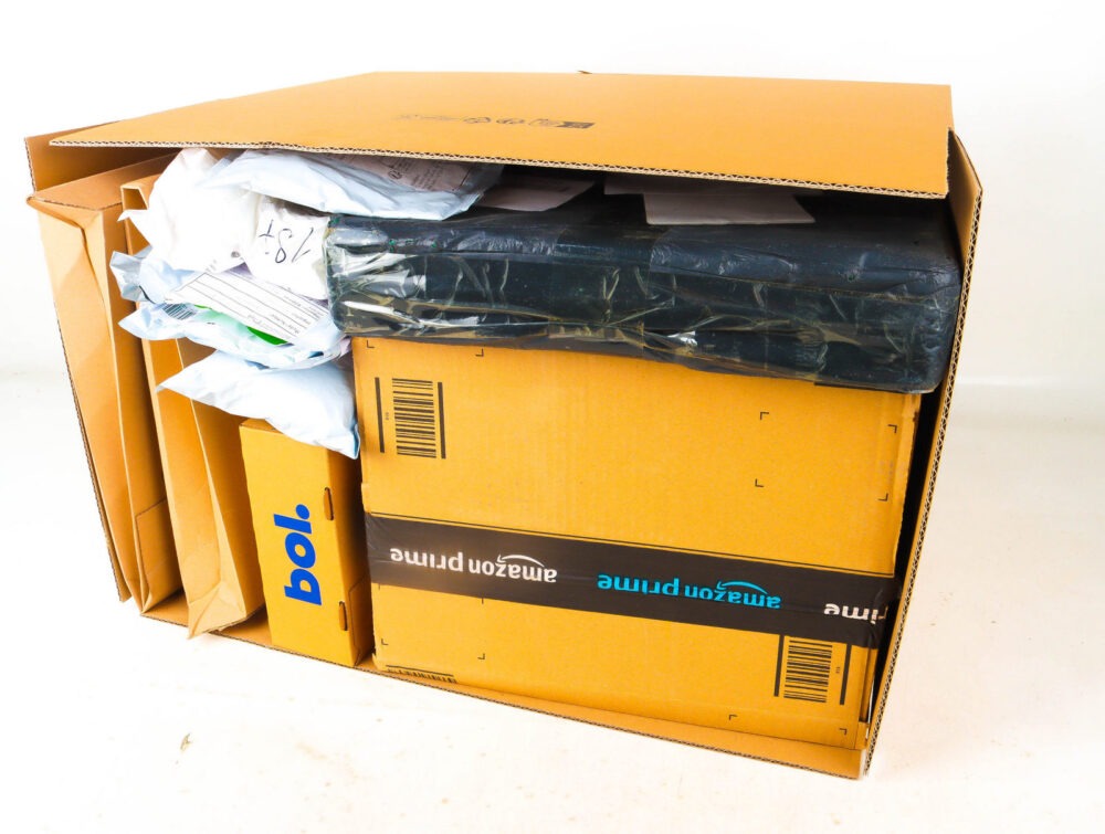 XL Doos met Verloren Postpakketten