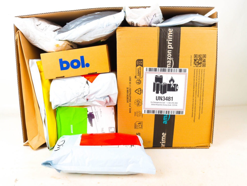 XL Doos met Verloren Postpakketten