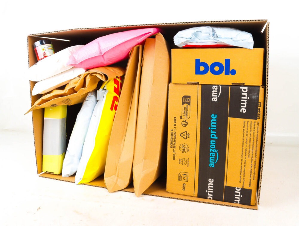 XL Doos met Verloren Postpakketten