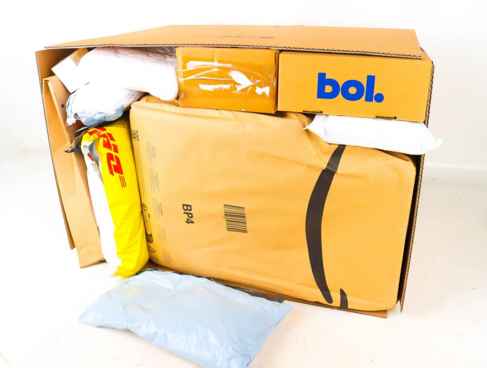 XL Doos met Verloren Postpakketten