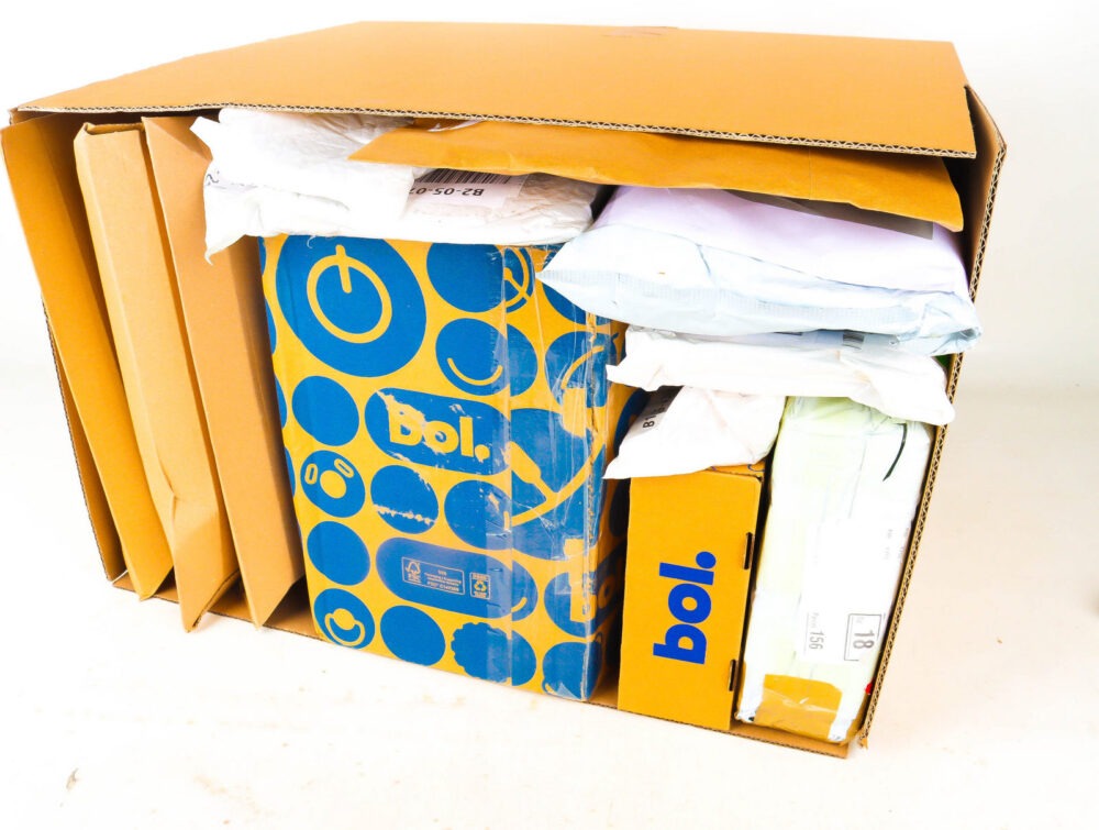 XL Doos met Verloren Postpakketten