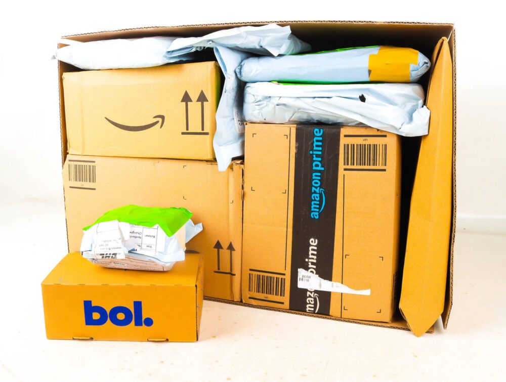 XL Doos met Verloren Postpakketten