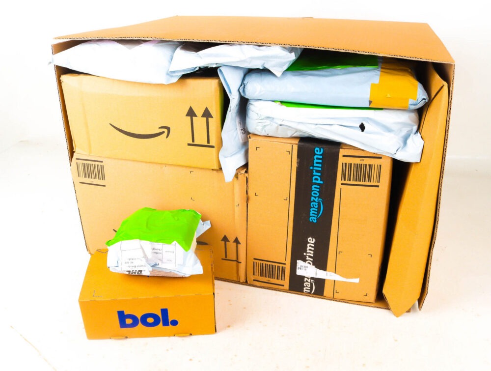 XL Doos met Verloren Postpakketten