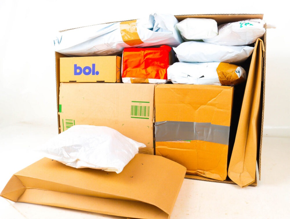 XL Doos met Verloren Postpakketten