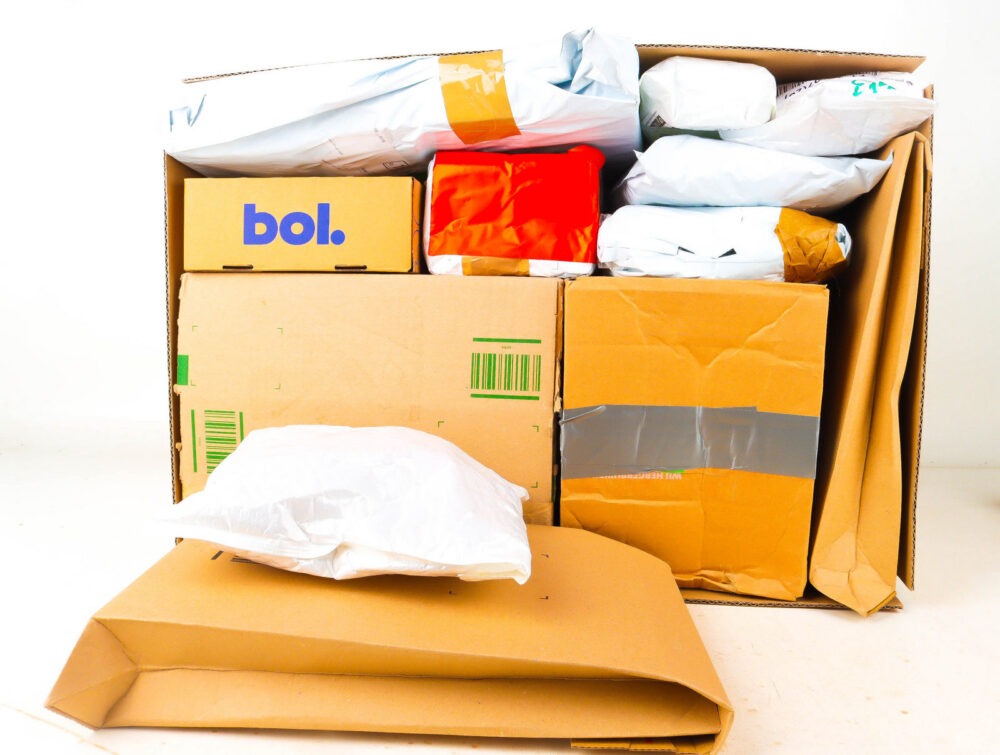 XL Doos met Verloren Postpakketten