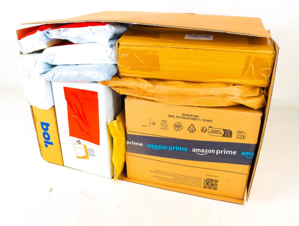 XL Doos met Verloren Postpakketten
