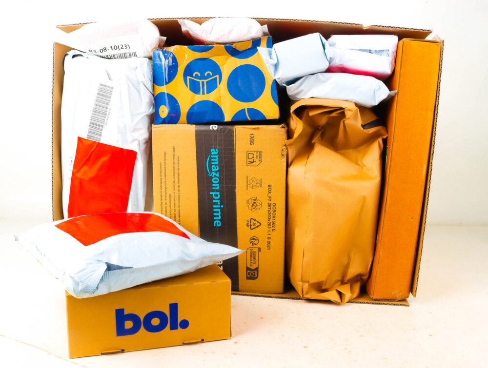 XL Doos met Verloren Postpakketten