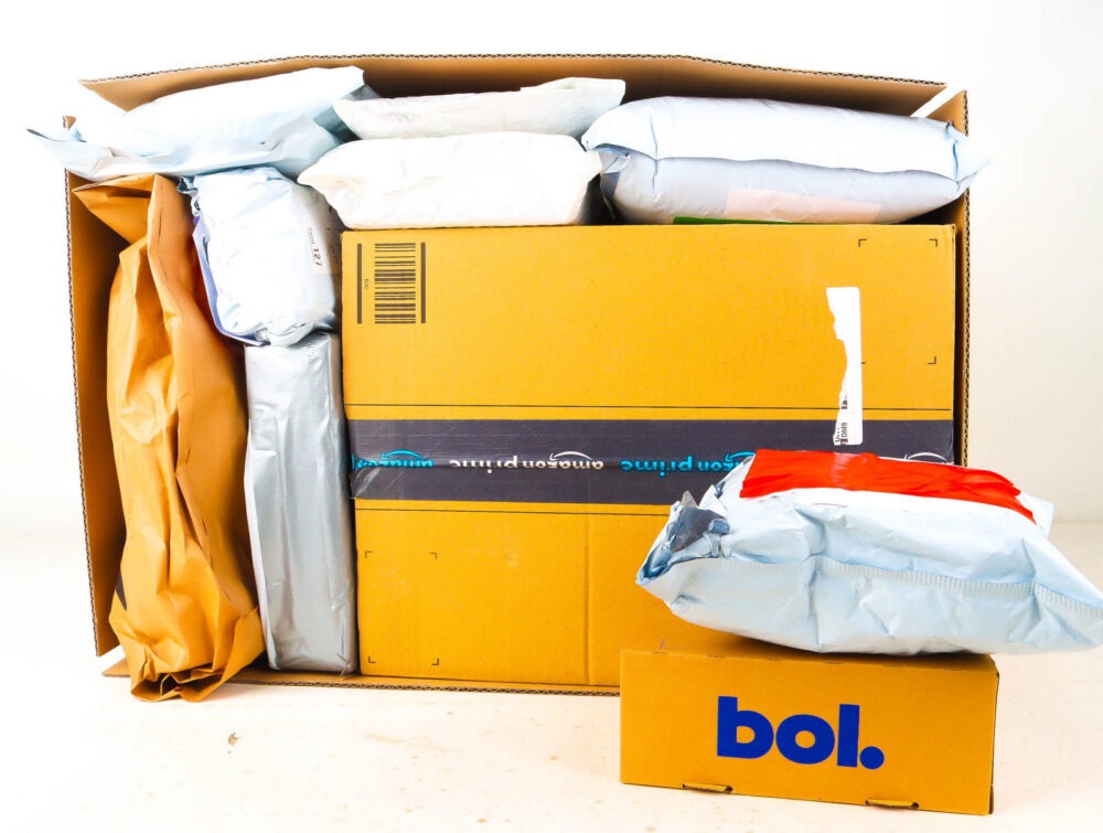 XL Doos met Verloren Postpakketten