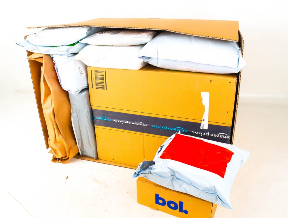 XL Doos met Verloren Postpakketten