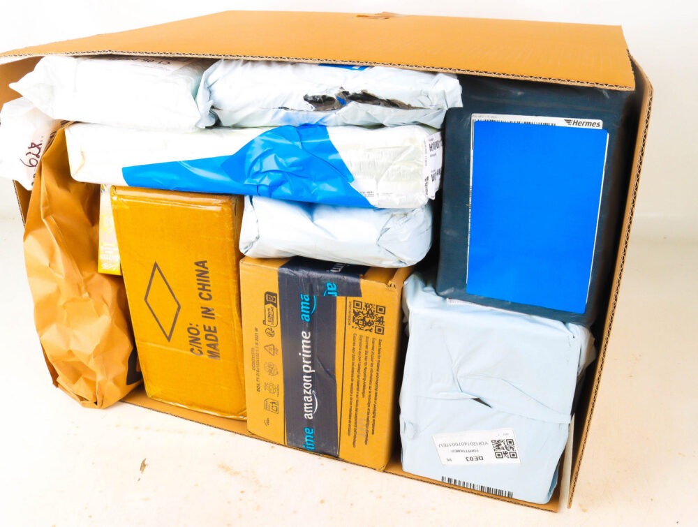XL Doos met Verloren Postpakketten