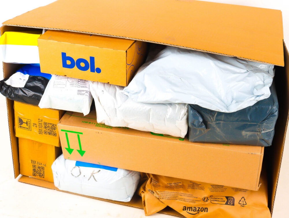 XL Doos met Verloren Postpakketten