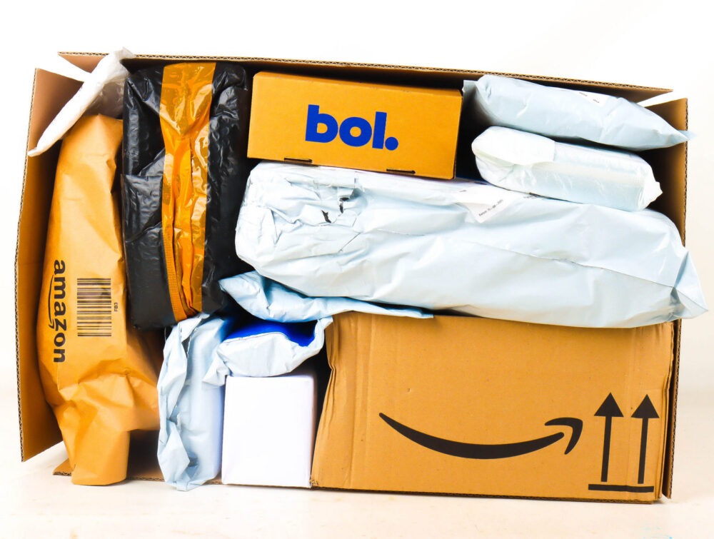 XL Doos met Verloren Postpakketten