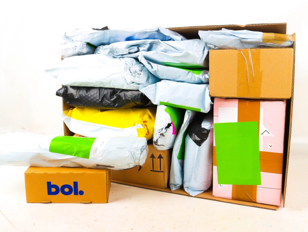 XL Doos met Verloren Postpakketten