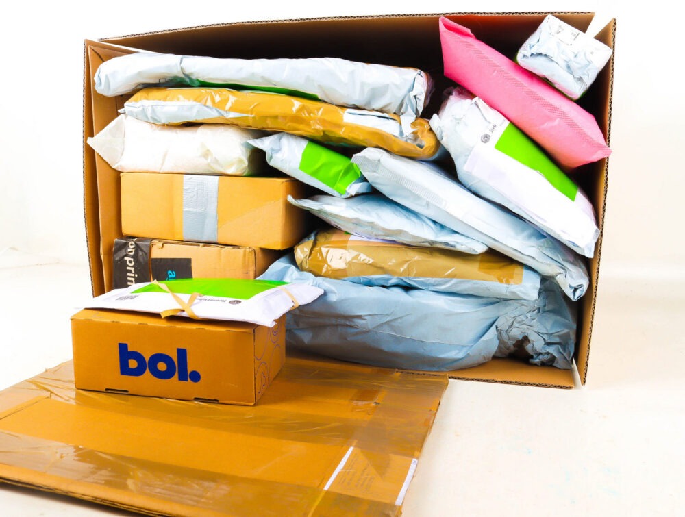XL Doos met Verloren Postpakketten