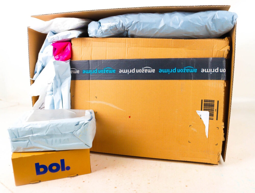 XL Doos met Verloren Postpakketten