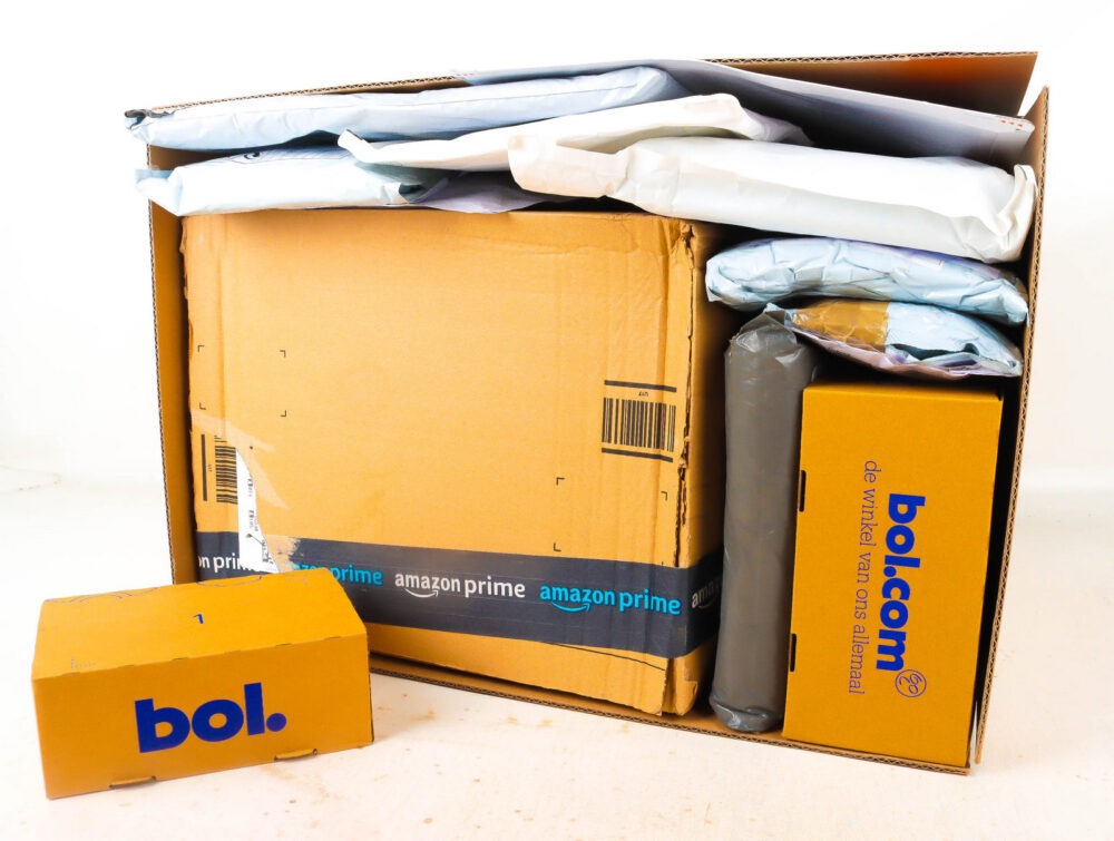 XL Doos met Verloren Postpakketten