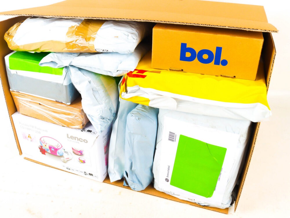 XL Doos met Verloren Postpakketten