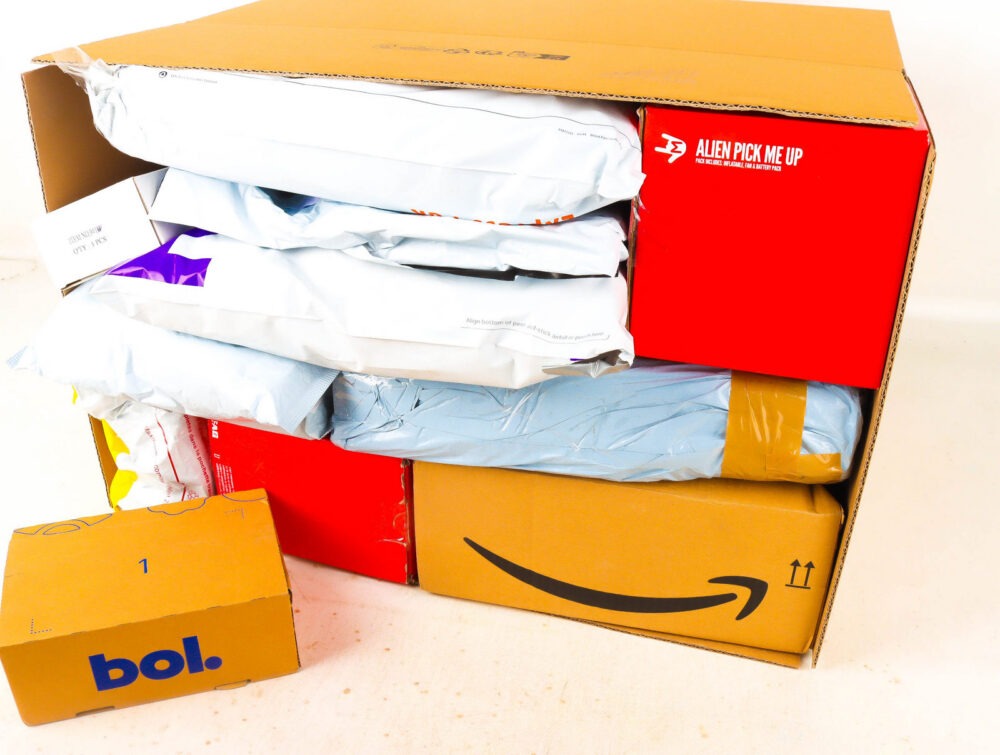XL Doos met Verloren Postpakketten
