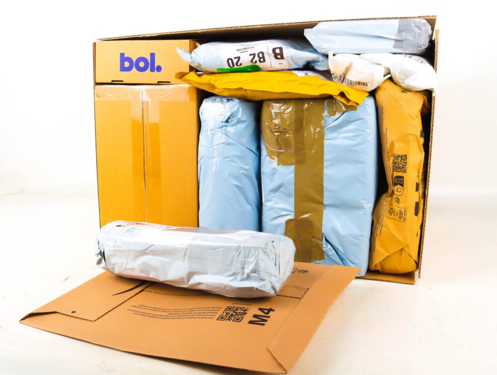 XL Doos met Verloren Postpakketten