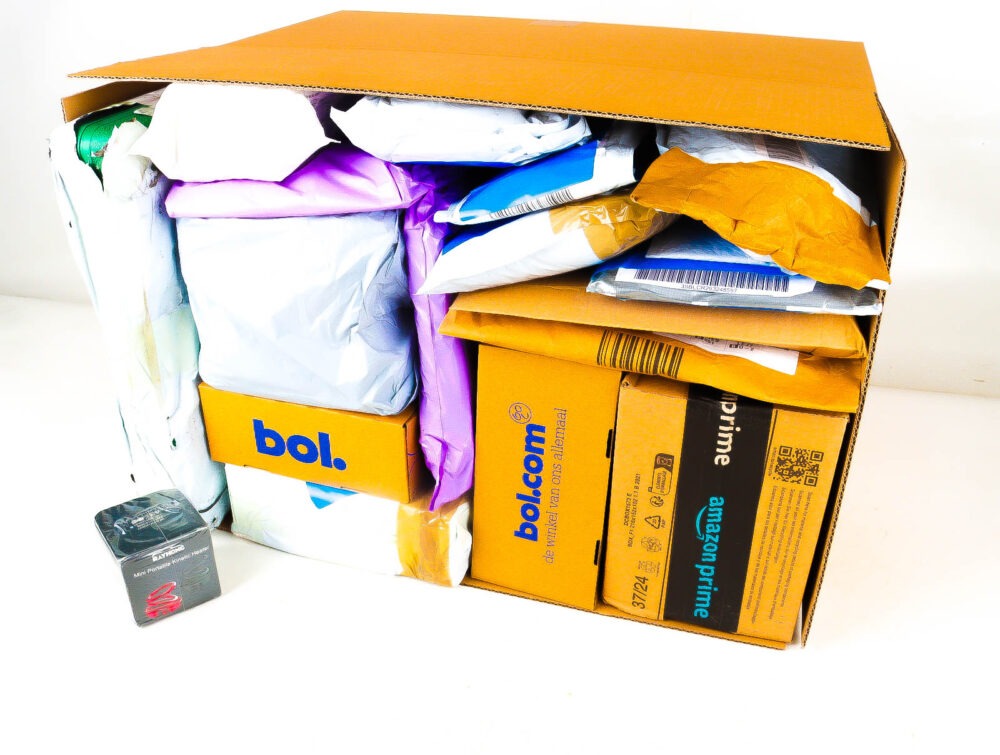 XL Doos met Verloren Postpakketten