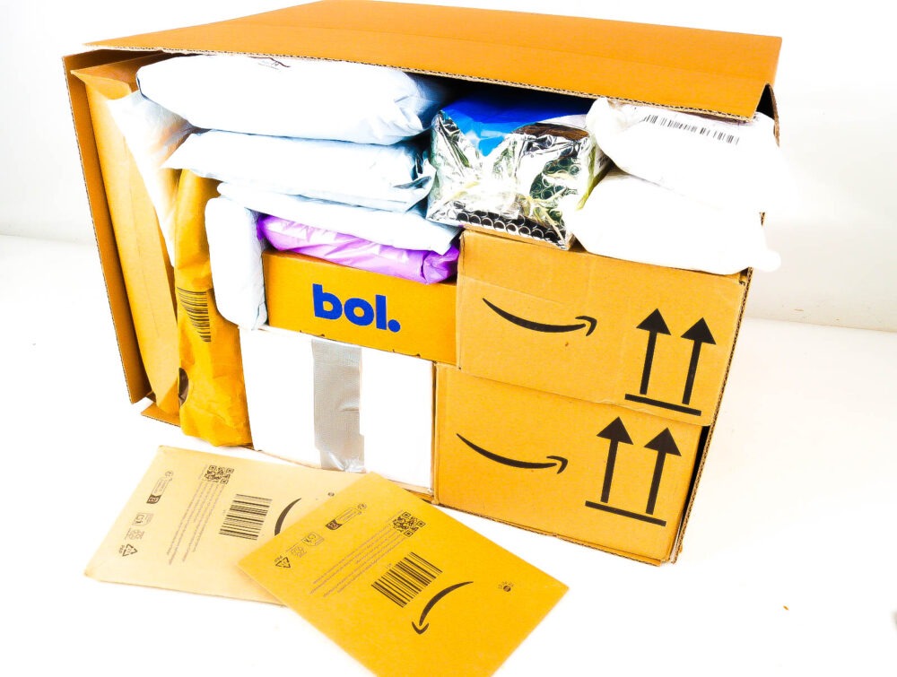 XL Doos met Verloren Postpakketten