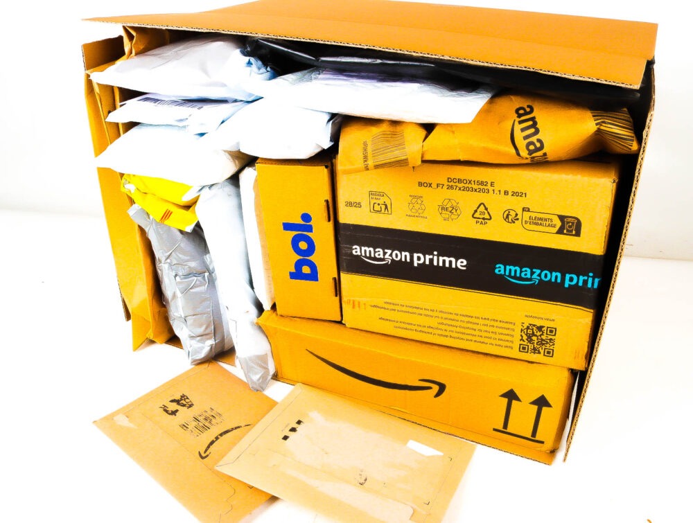 XL Doos met Verloren Postpakketten