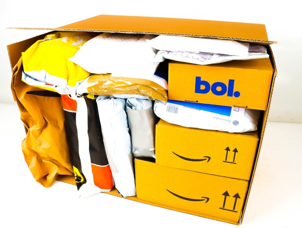 XL Doos met Verloren Postpakketten