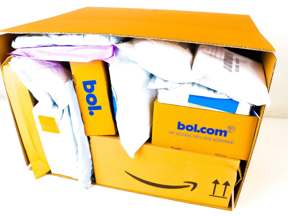 XL Doos met Verloren Postpakketten