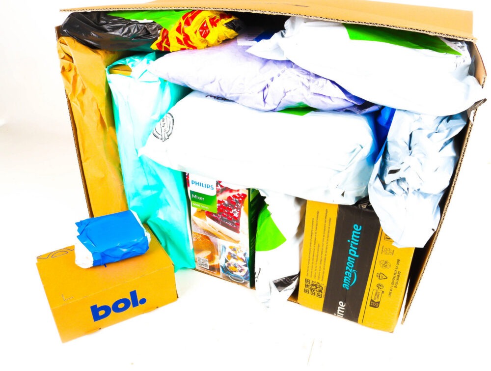 XL Doos met Verloren Postpakketten