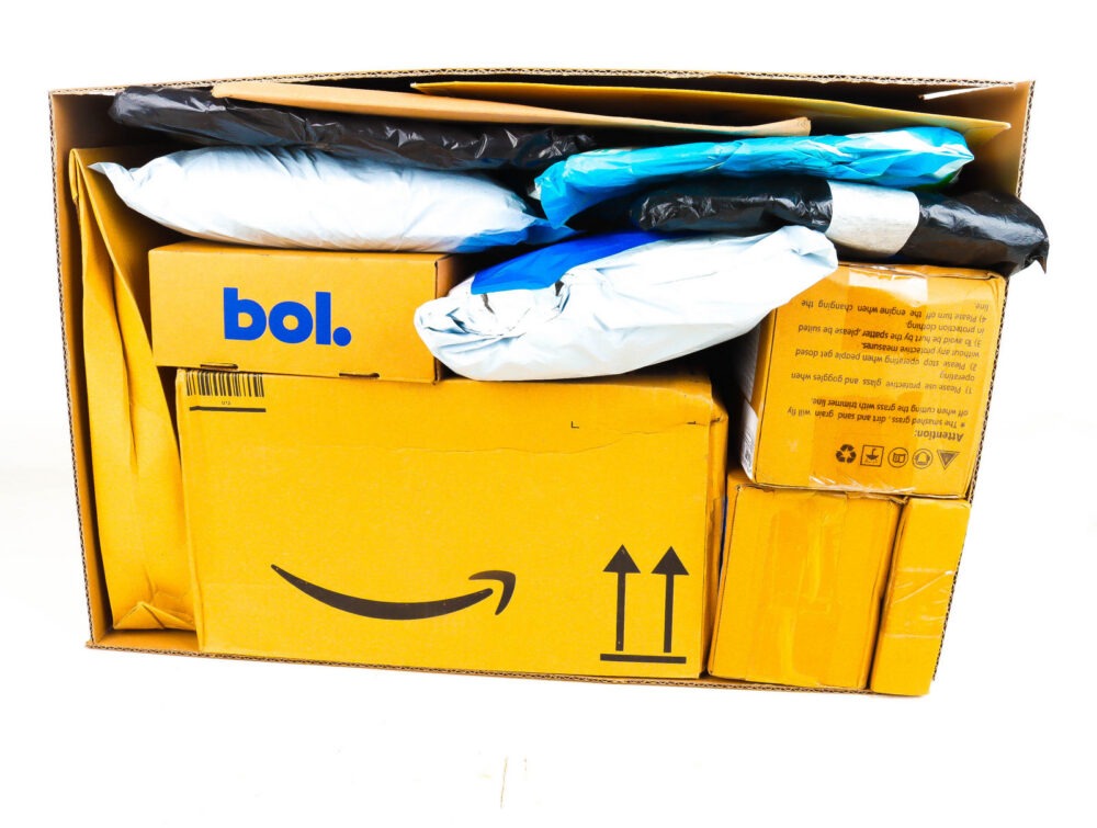 XL Doos met Verloren Postpakketten