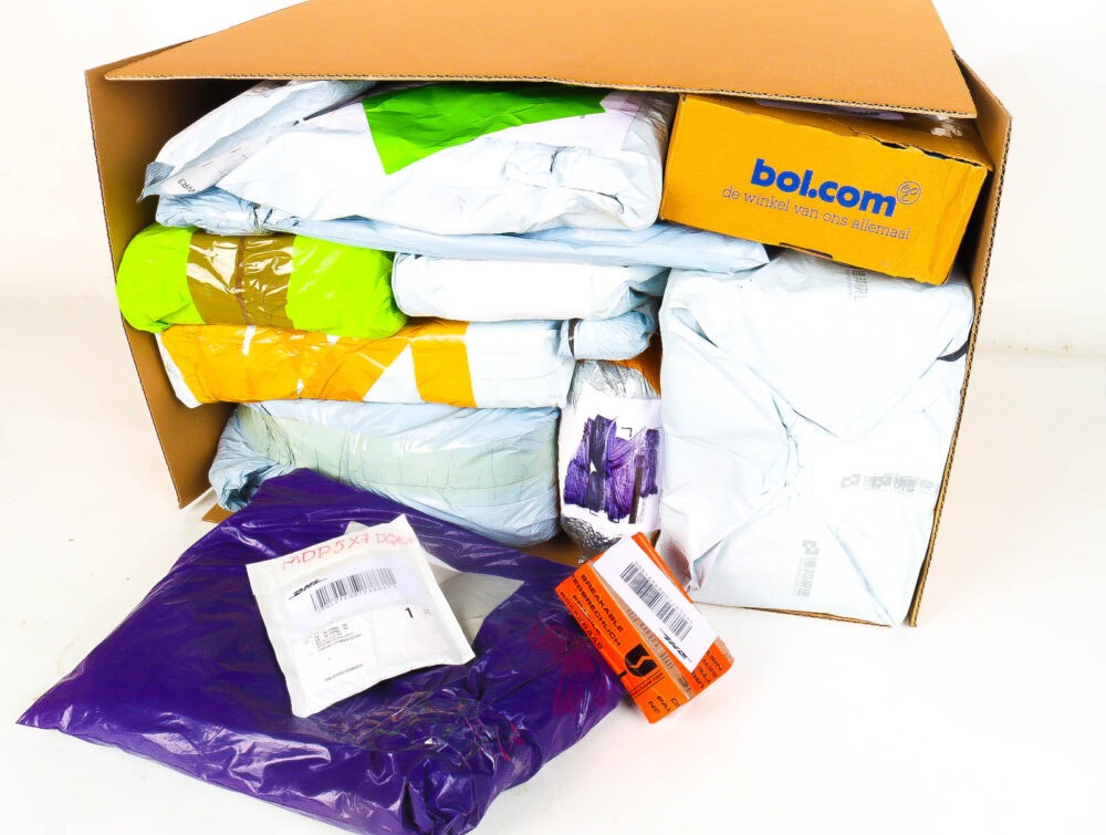 XL Doos met Verloren & Retour Postpakketten