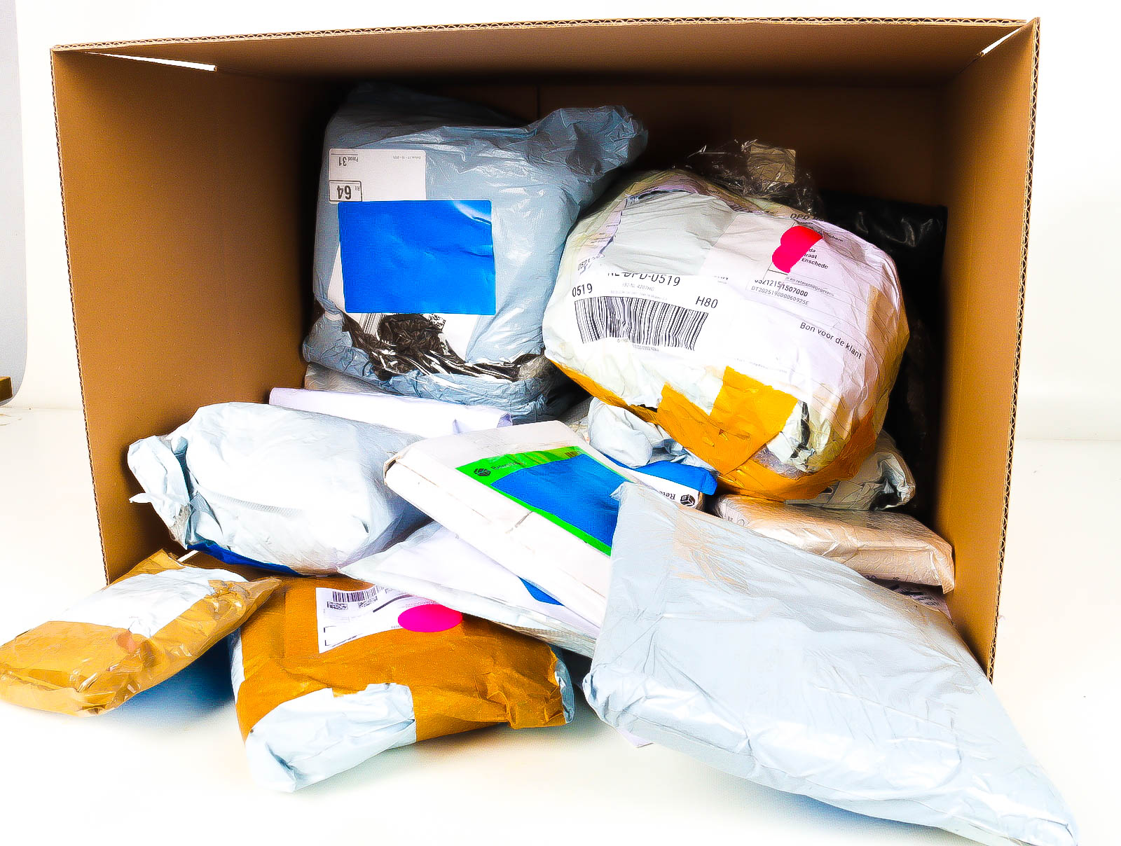 XL Doos met Verloren & Retour Postpakketten