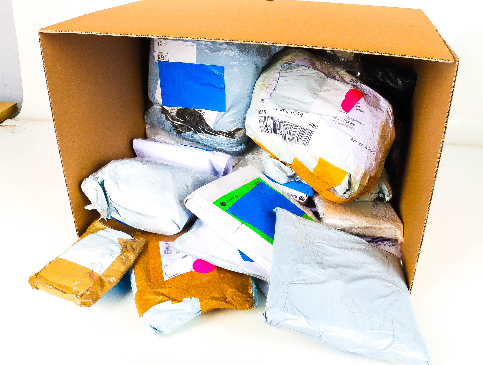 XL Doos met Verloren & Retour Postpakketten