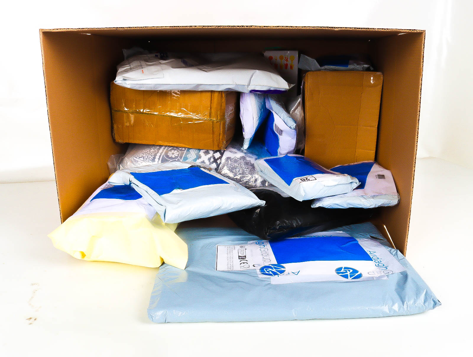 XL Doos met Verloren & Retour Postpakketten