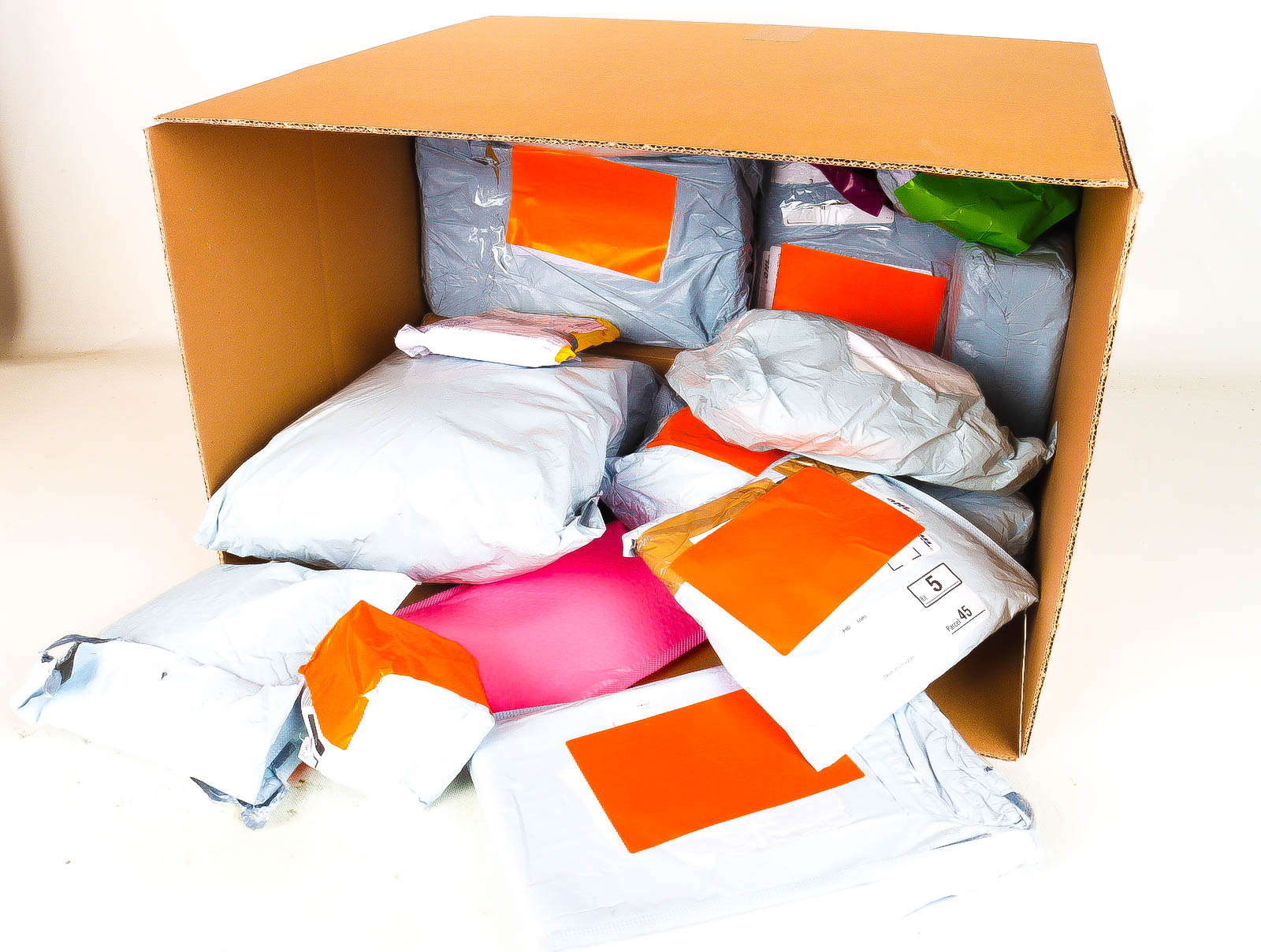 XL Doos met Verloren & Retour Postpakketten