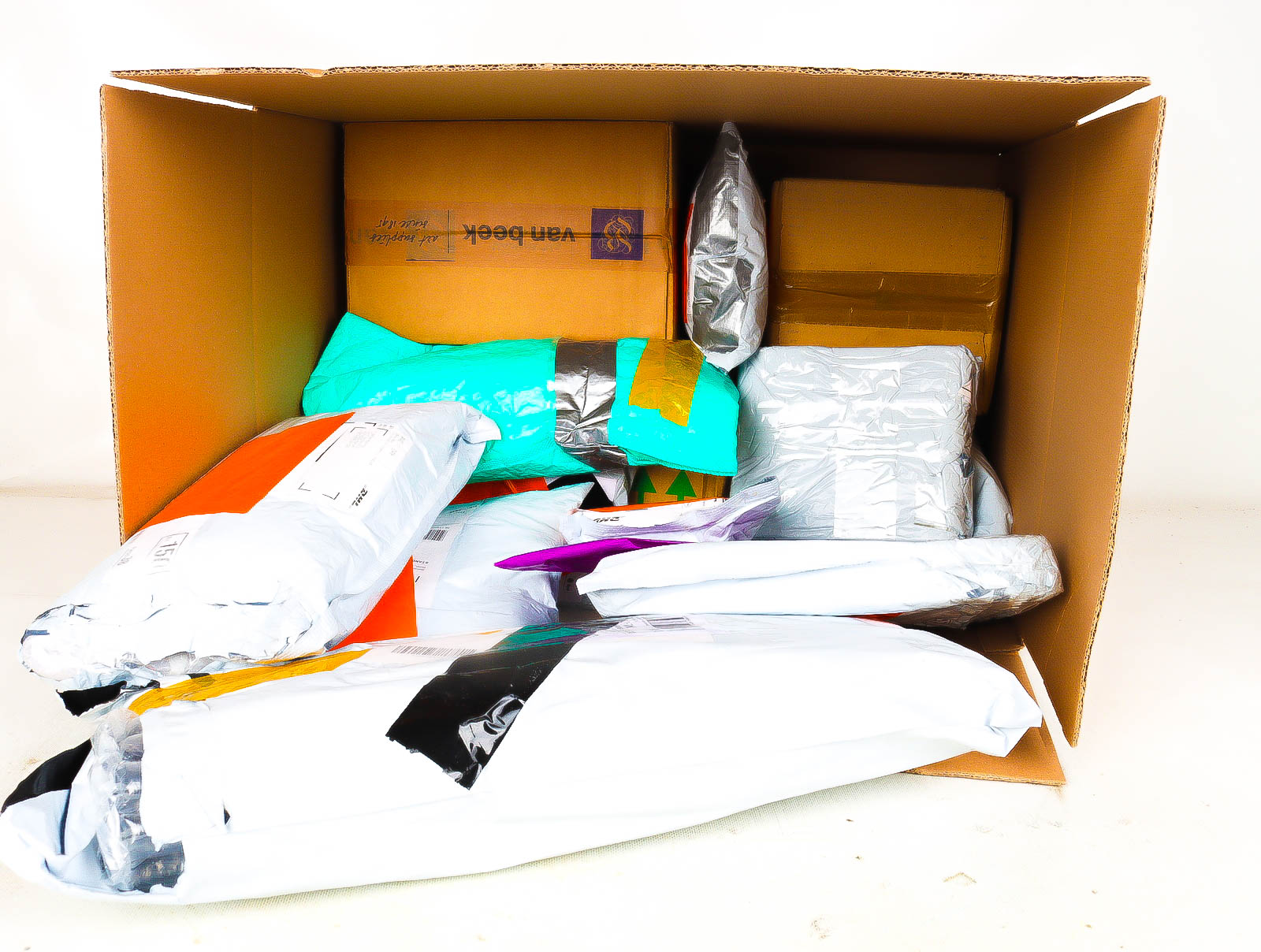 XL Doos met Verloren & Retour Postpakketten